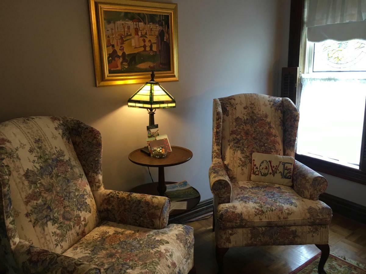 Trimmer House Bed And Breakfast Penn Yan Exterior photo
